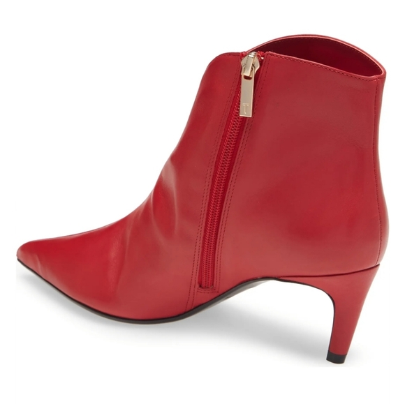 Edgy Chic Ted Baker London Red Leather Booties - Picture 10 of 16